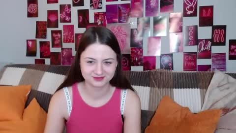 milanaroz online show from February 2, 6:15 am