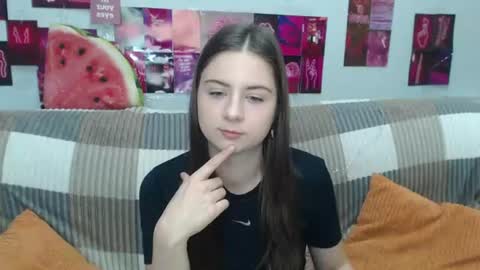 milanaroz online show from July 2, 4:40 am
