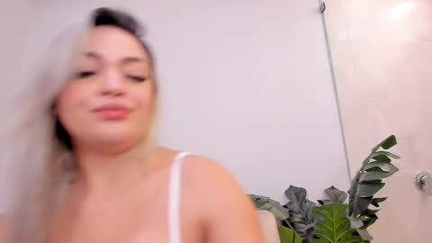 Sexy Mila  online show from June 6, 1:28 pm