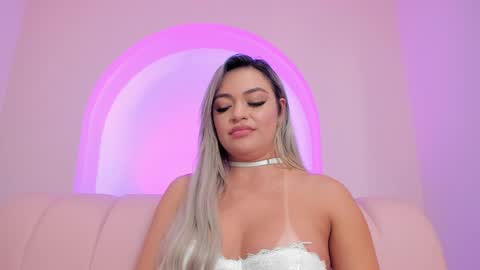 Sexy Mila  online show from April 30, 5:40 pm