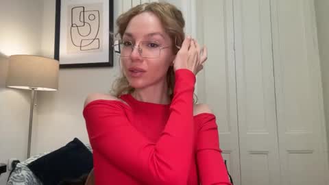 Mila online show from November 17, 3:57 pm