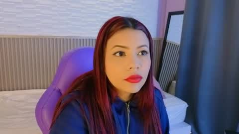 milena_lawson online show from June 23, 12:58 pm
