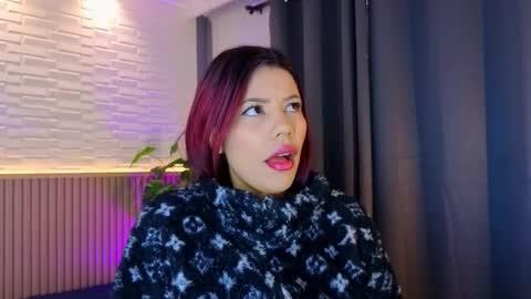 milena_lawson online show from November 18, 10:49 am