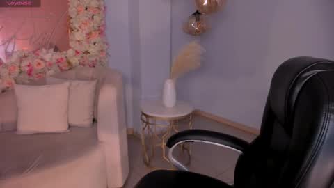 Miley Cruz  IG miley model23 online show from March 8, 1:59 am