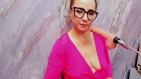 Lili  online show from June 16, 1:23 pm