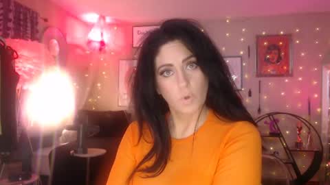 Milf Lacey online show from June 23, 8:40 pm