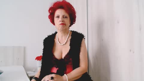 Snapshot of milffsupreme chatting on September 20, 12:14 pm Milfsupreme online show from September 20, 12:14 pm