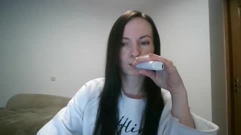 Snapshot of miliah chatting on October 25, 6:26 pm miliah online show from October 25, 6:26 pm