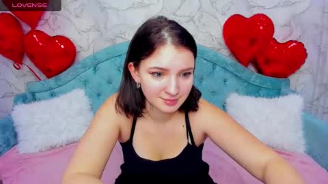 milinafox online show from February 11, 7:54 am