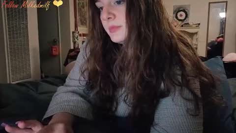 milkedmilf online show from February 16, 4:45 am