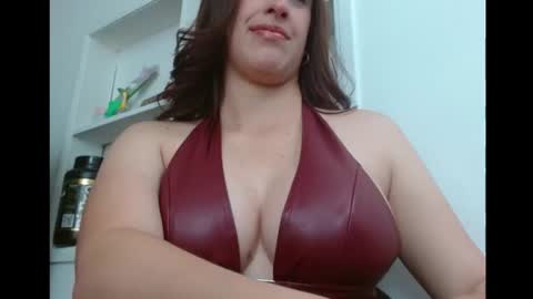Amira online show from July 21, 3:24 pm