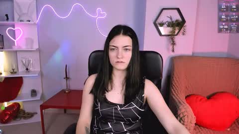 Mila online show from February 4, 8:28 am