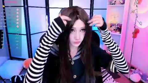 milky cute online show from June 26, 7:37 pm