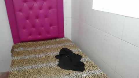 milkyway_18 online show from February 13, 1:05 pm