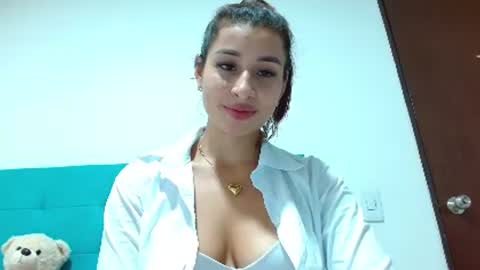 Snapshot of miller_sweet chatting on December 3, 2:45 am Aleja online show from December 3, 2:45 am
