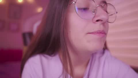 MILLY online show from February 3, 6:56 pm