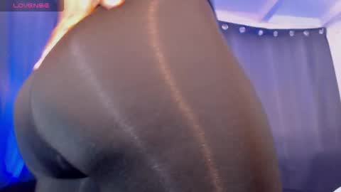 Mimi online show from February 7, 1:04 pm