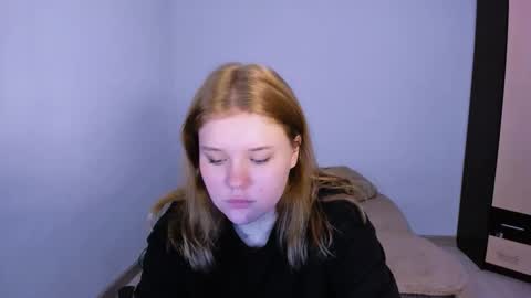 hi Im Mina  online show from November 13, 5:28 am