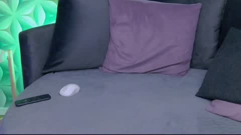 Mina online show from October 28, 9:04 am