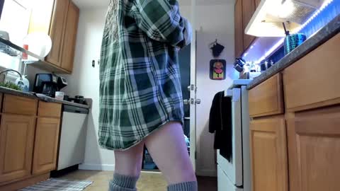 Mindy Mars online show from December 19, 7:07 pm