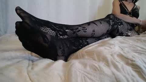 mindyourmanners_ online show from November 17, 3:40 am