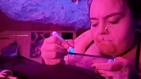 mindyourvib3z online show from June 3, 4:24 am