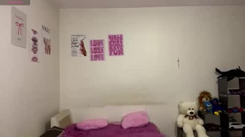 Amelia online show from November 9, 11:06 am