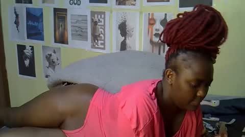 mini_karee online show from March 7, 5:09 pm