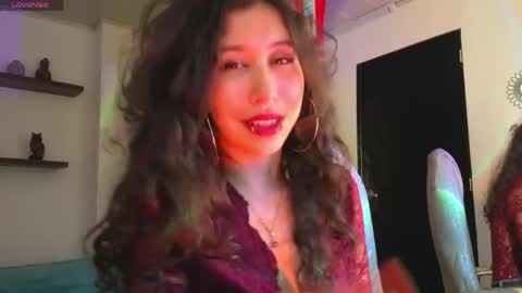 miniadelf online show from April 27, 9:34 pm
