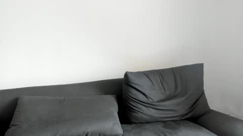 Maya online show from January 23, 3:05 am