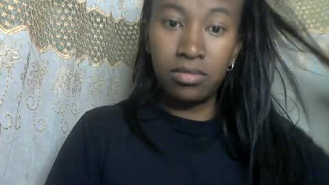 minouch211907 online show from June 15, 3:45 pm