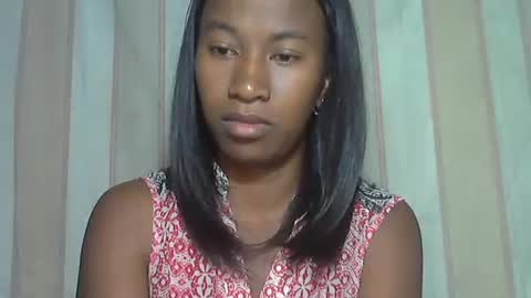 minouch211907 online show from November 28, 2:47 am