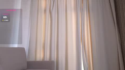lia online show from July 30, 10:16 am