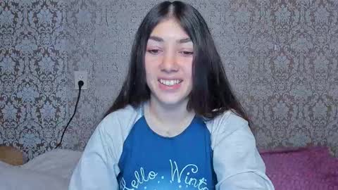 Mira online show from December 14, 9:09 pm