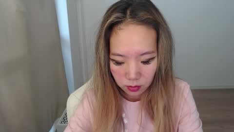 mira_g online show from October 28, 11:49 am