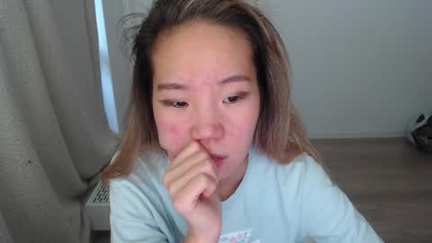 Snapshot of mira_g chatting on October 9, 1:15 pm mira_g online show from October 9, 1:15 pm