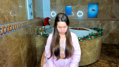 Snapshot of mira_karter chatting on December 20, 1:47 am Mira online show from December 20, 1:47 am