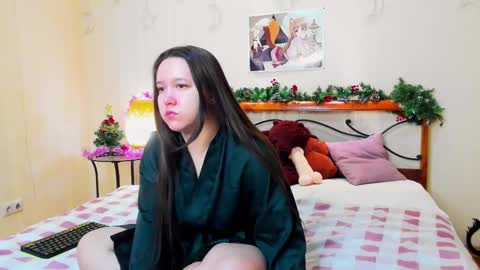 Snapshot of mira_karter chatting on January 14, 1:36 am Mira online show from January 14, 1:36 am