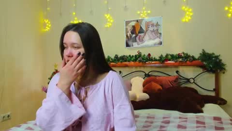 Snapshot of mira_karter chatting on January 17, 1:36 am Mira online show from January 17, 1:36 am