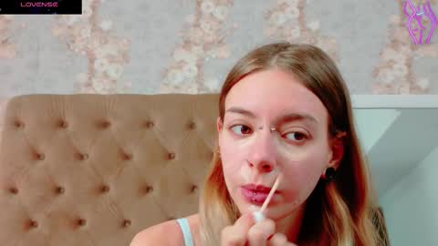 mira_lynxx online show from October 20, 4:26 am