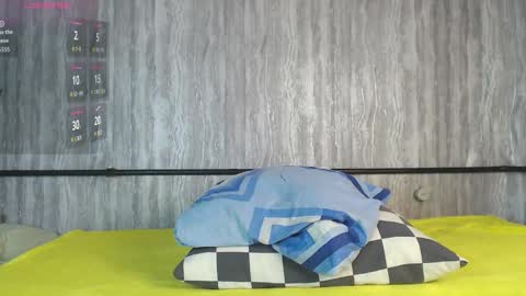 mira_one_ online show from October 10, 10:53 am