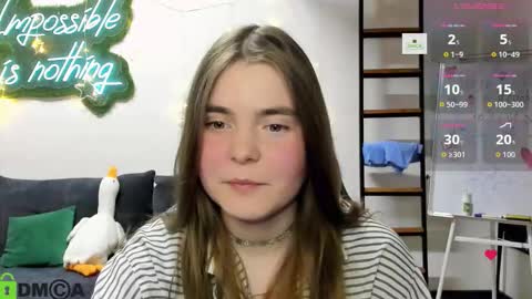 miraa_bloom online show from December 17, 3:49 pm