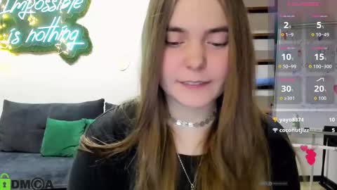 miraa_bloom online show from December 15, 3:06 pm