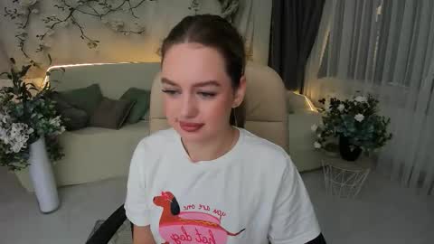 Emma online show from November 9, 10:11 am