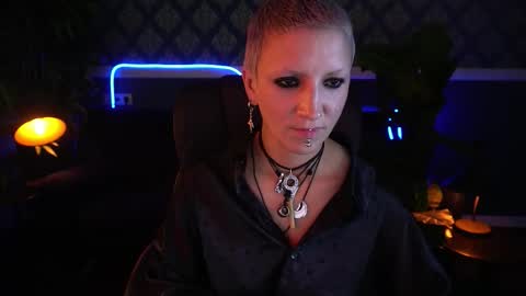 Snapshot of miramoon666 chatting on September 28, 4:56 pm Mira online show from September 28, 4:56 pm