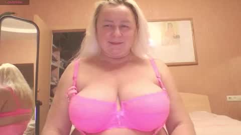 Miranda online show from August 6, 4:14 pm