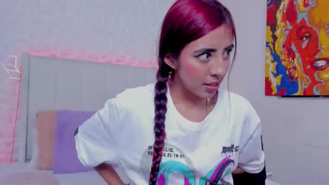 Snapshot of mirandaa_rogers chatting on October 16, 7:38 pm Miranda Rogers online show from October 16, 7:38 pm