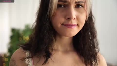 My name is Adele online show from October 27, 8:43 am