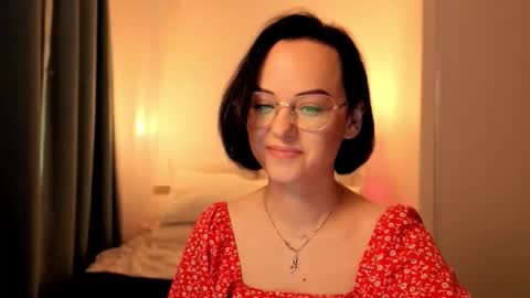 Snapshot of miraskyy chatting on September 14, 2:48 pm MiraSkyy online show from September 14, 2:48 pm