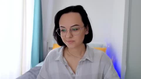 Snapshot of miraskyy chatting on September 28, 2:44 pm MiraSkyy online show from September 28, 2:44 pm